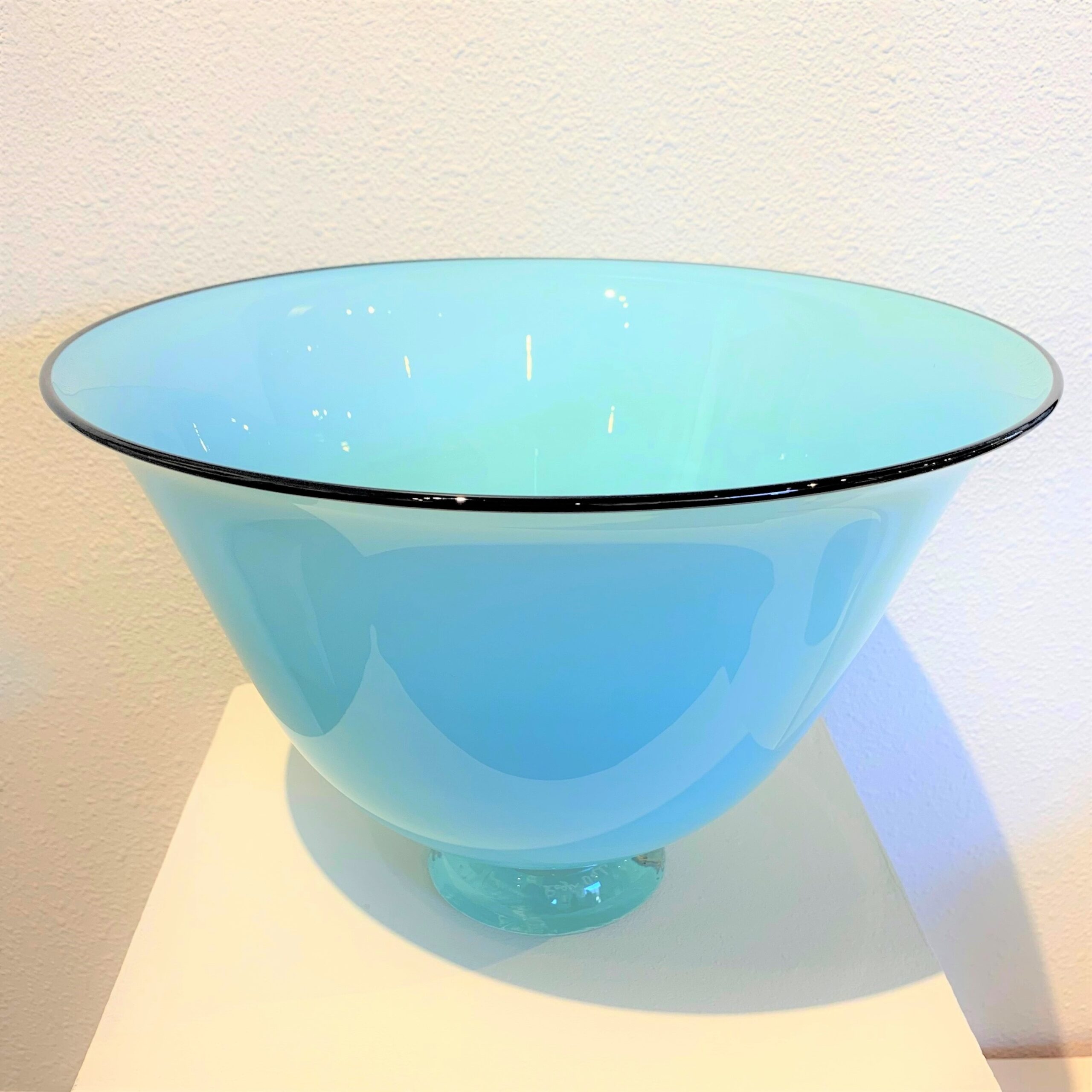 Turquoise Elegant Bowl ~ 10.5 x 7 ~ Roger Dale